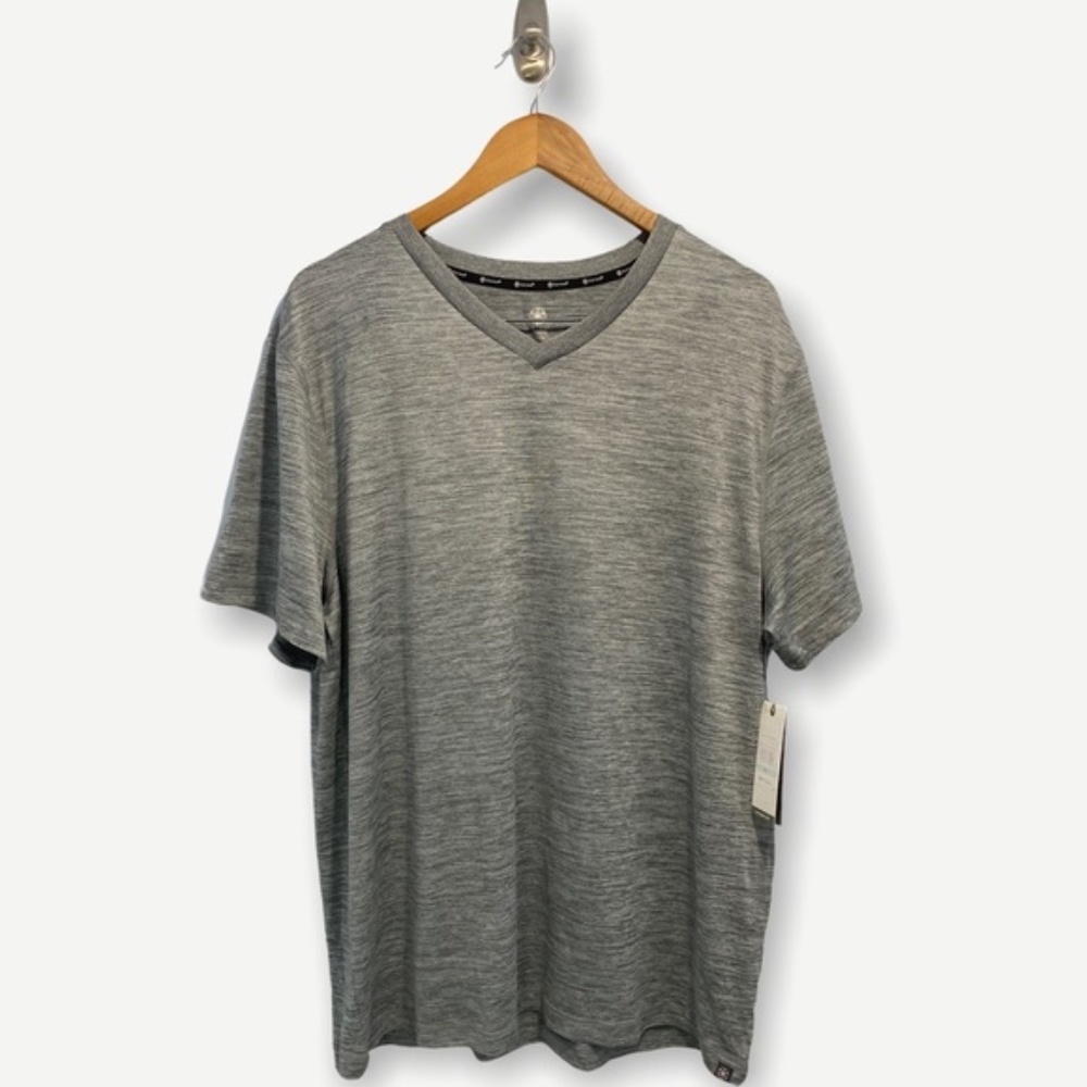 🦈 Gaiam Men’s Tee Size XL